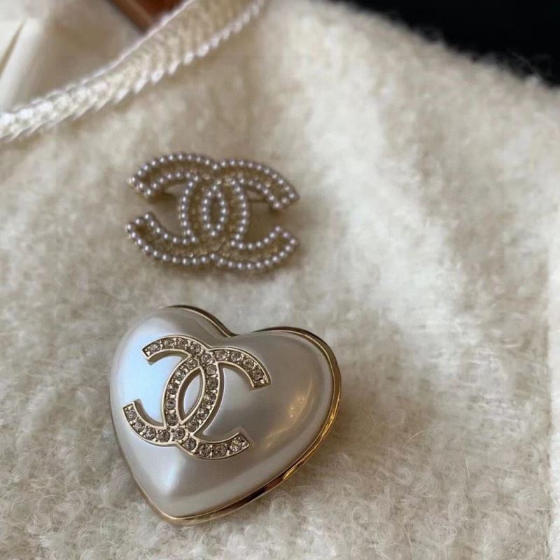 Ch*el brooches